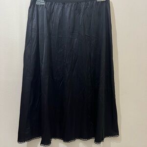 Vanity Fair Vintage Black Slip Lace trim